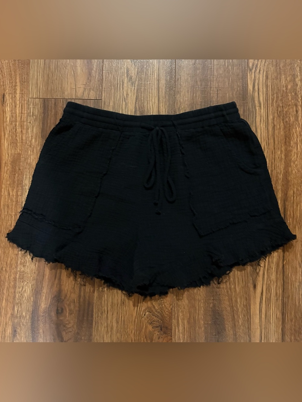 eesome Black Drawstring Gauze Shorts